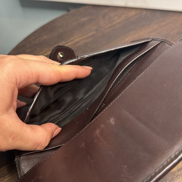 Authentic Gucci Chocolate Brown Wallet w/ Gold Hardware - Picture 7 of 10